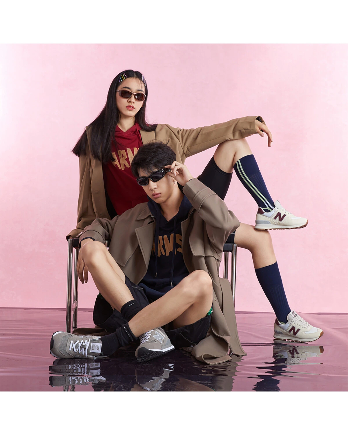 New Balance 574 унисекс кроссовки бежевые из ткани и замши дышащие картинка
