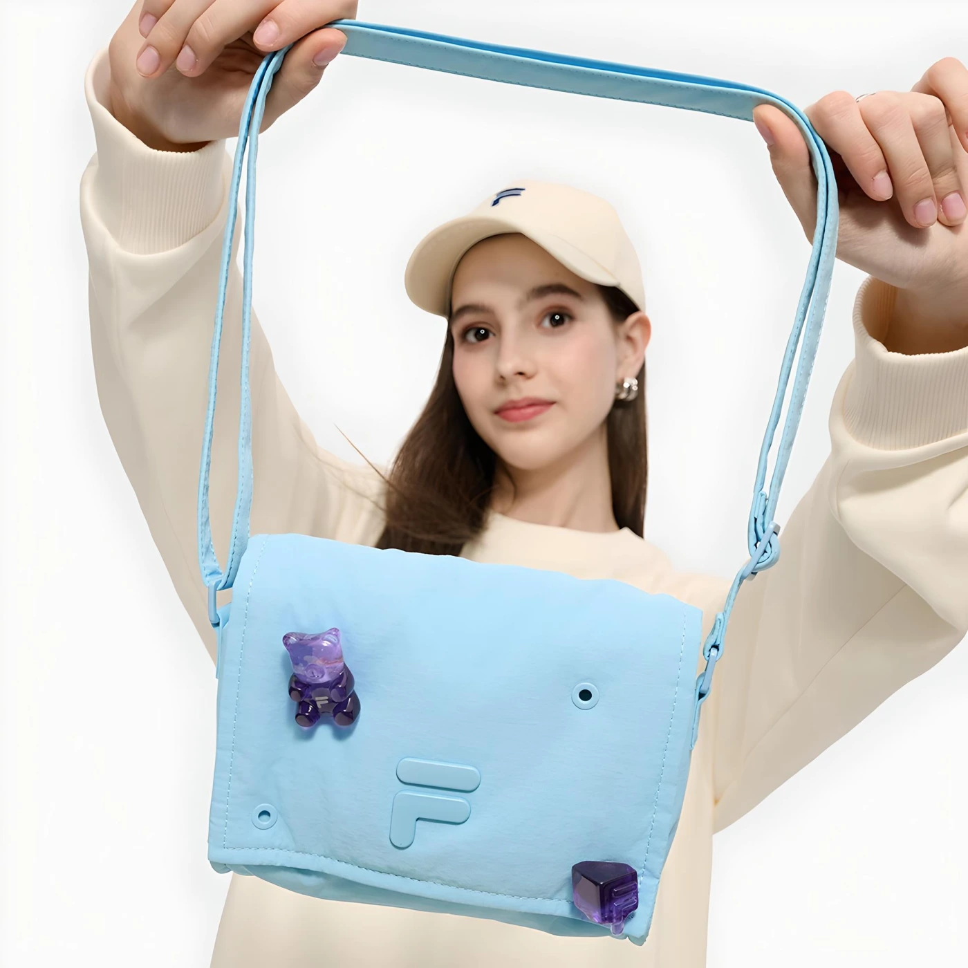 Брендовая стильная женская сумка картинка