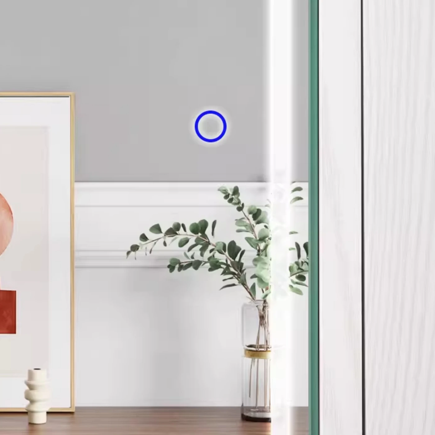 Шкаф-зеркало навесной с подсветкой картинка