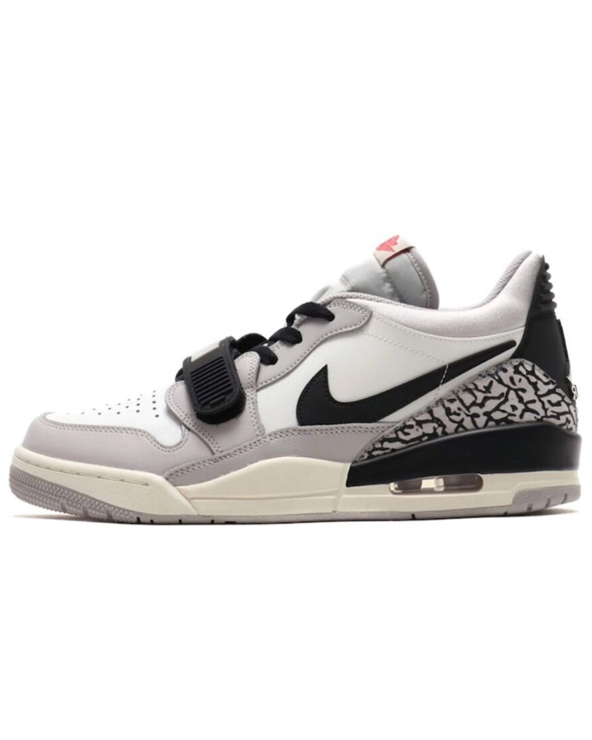 Jordan Legacy 312 мужские баскетбольные кроссовки черно-белые с желтым и красным картинка