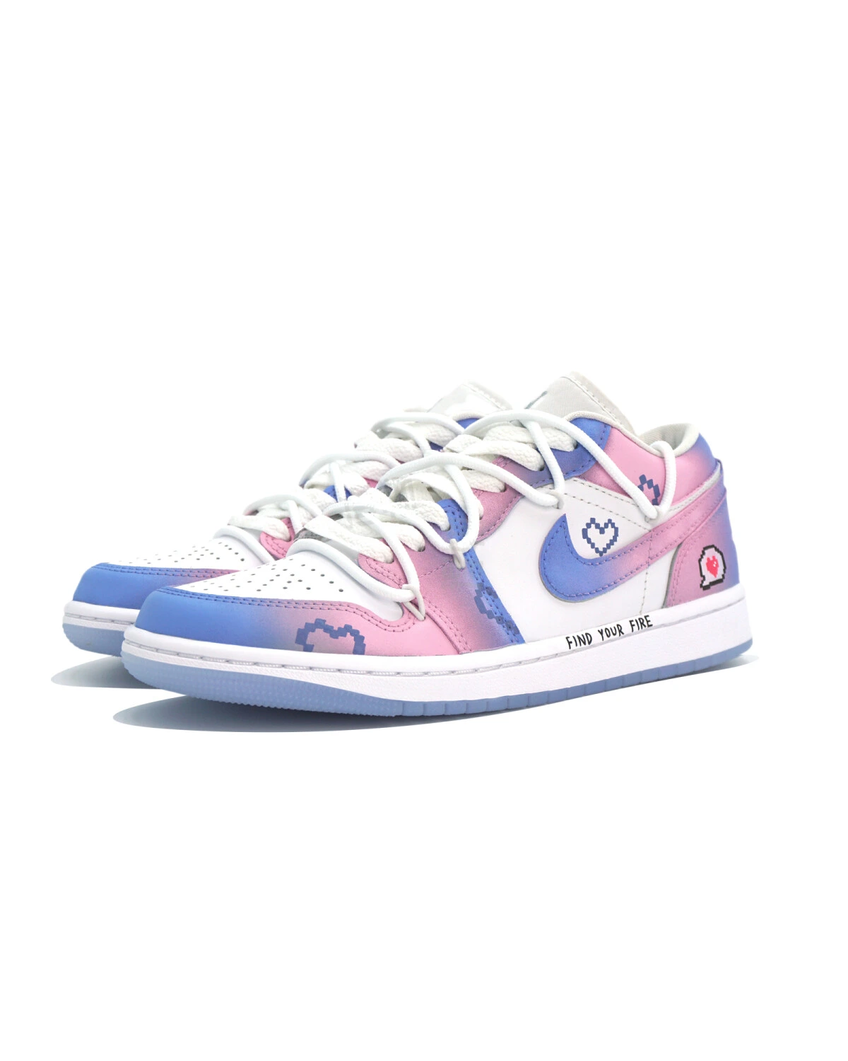 Jordan Air Jordan 1 Pixel Heart женские  кроссовки с противоскользящей подошвой картинка