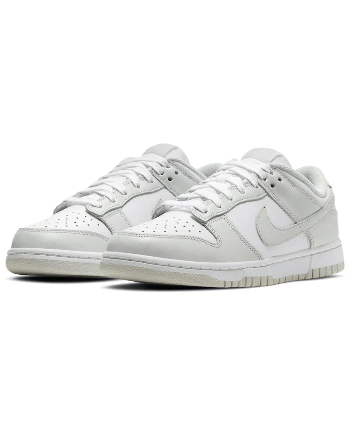 Nike Dunk женские кроссовки серые на шнуровке с антискользящей подошвой картинка