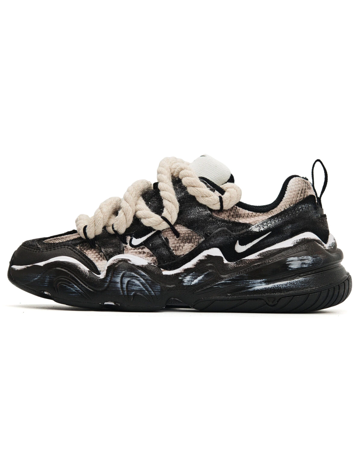 Nike Tech Hera унисекс кроссовки черно-коричневые из ткани и кожи картинка