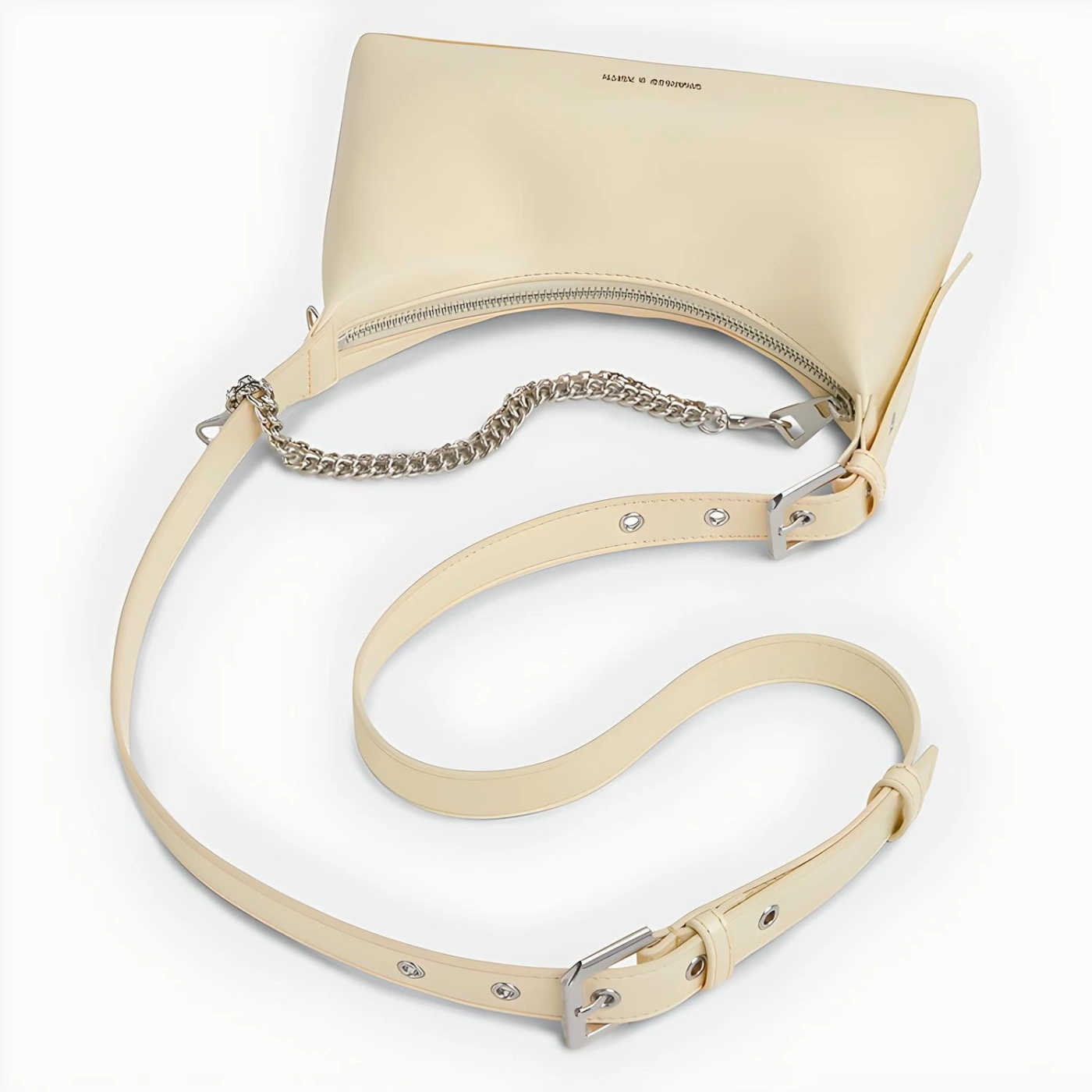 Стильная классическая сумка CHARLES&KEITH картинка
