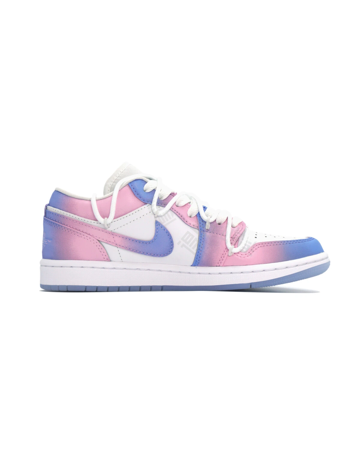Jordan Air Jordan 1 Pixel Heart женские  кроссовки с противоскользящей подошвой картинка