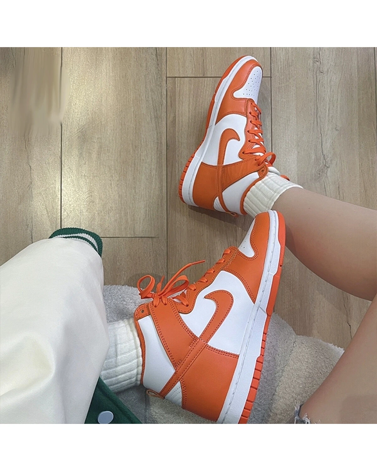 Nike Dunk Orange Blaze детские кроссовки высокие кожаные бело-оранжевые картинка