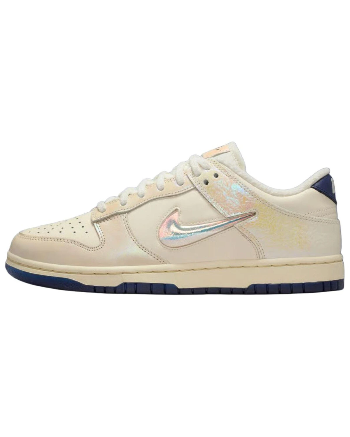 Nike Dunk Low женские кроссовки белые классические комфортные картинка