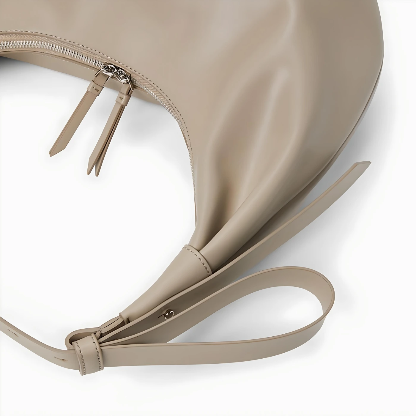 Стильная сумка-полумесяц CHARLES&KEITH картинка