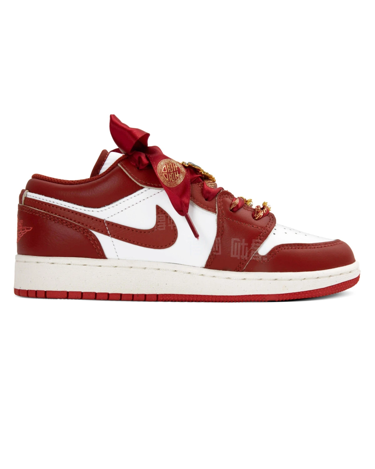 Jordan Air Jordan 1 GS женские кроссовки красные с кисточками и жемчугом картинка