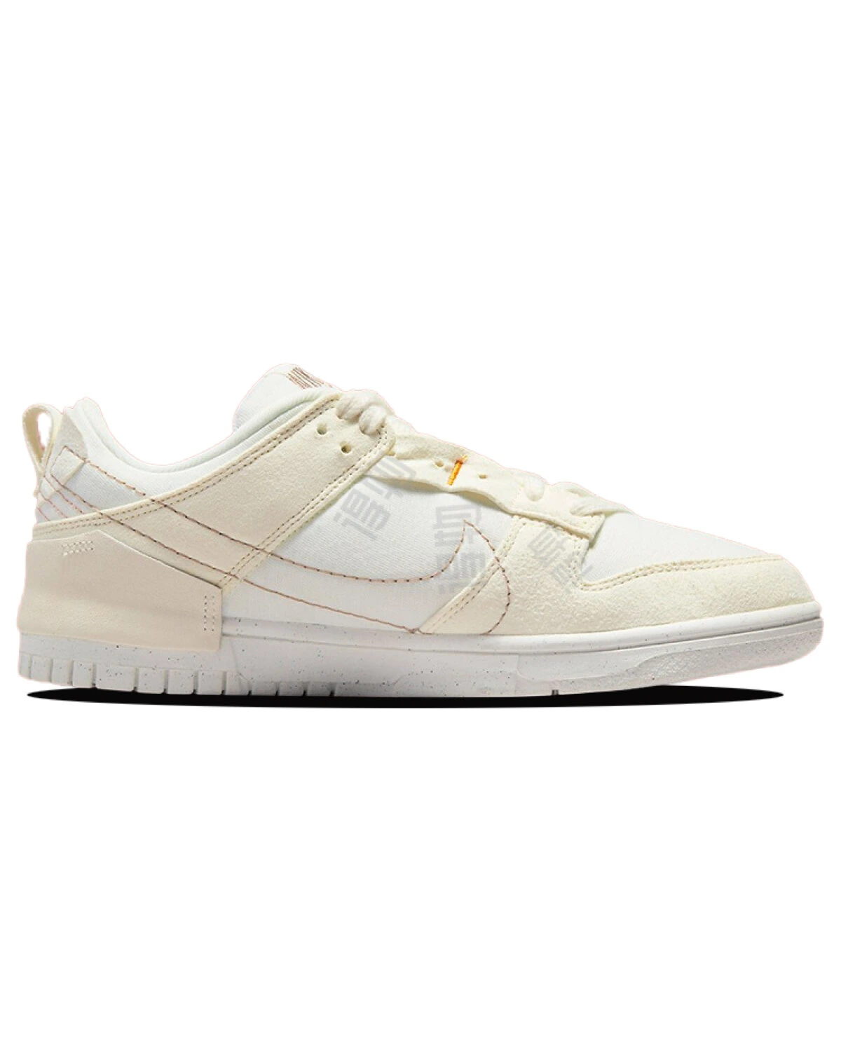 Nike Dunk Disrupt 2 женские кроссовки бежевые с переработанными материалами картинка