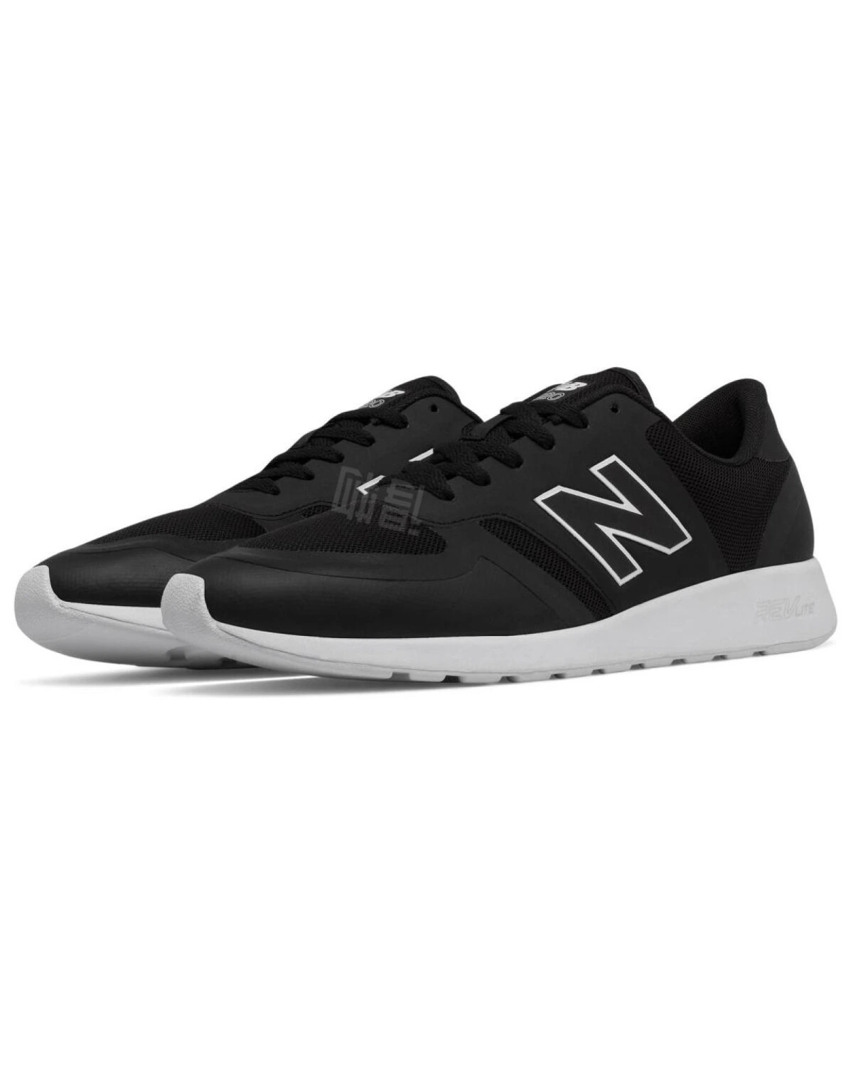 New Balance 420 Reflective Re-Engineered унисекс кроссовки тканевые черно-белые картинка