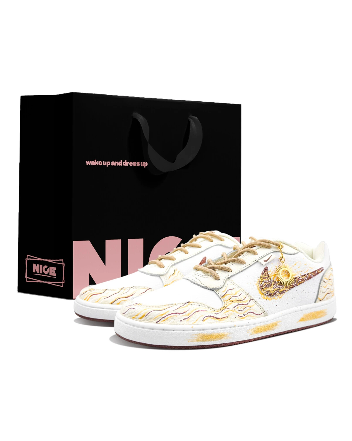 Nike EBERNON мужские кроссовки белые с золотыми деталями и ручной росписью картинка