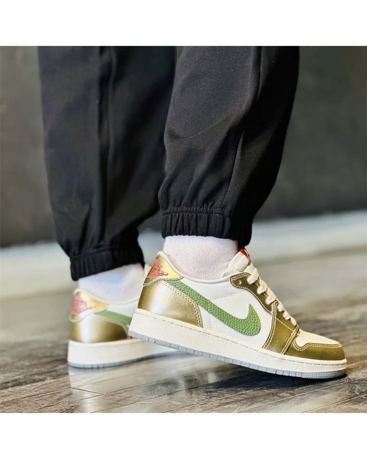 Jordan Air Jordan 1 детские кроссовки кожаные бело-зеленые картинка