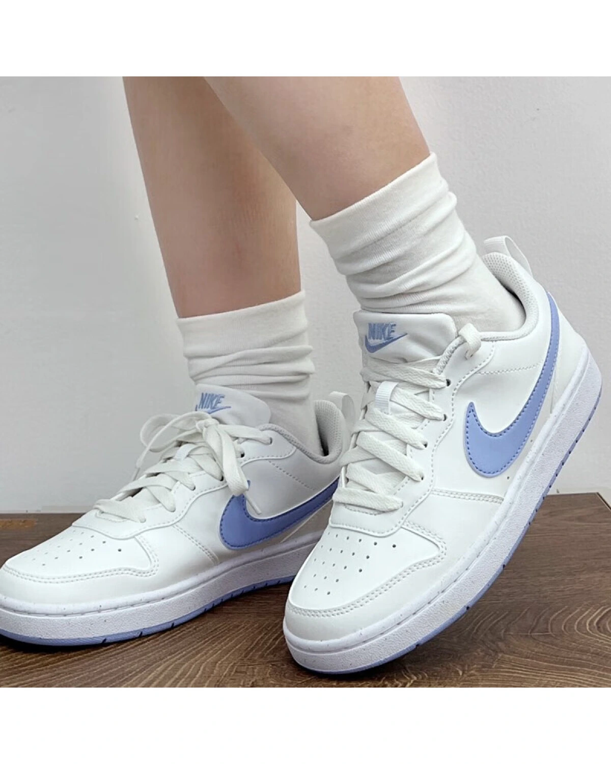 Nike Court Borough детские кеды сине-белые картинка
