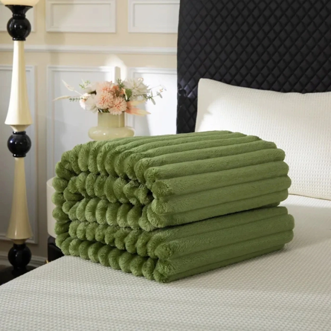 Плюшевый плед однотонный (Темно-зеленый) картинка