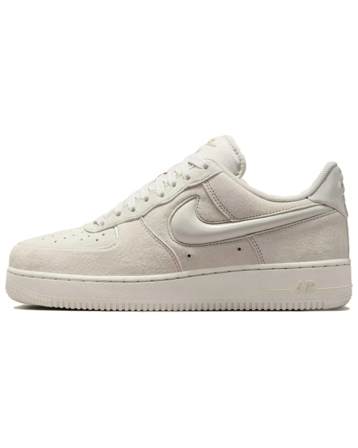 Nike Air Force 1 женские кроссовки из замши бежевые картинка