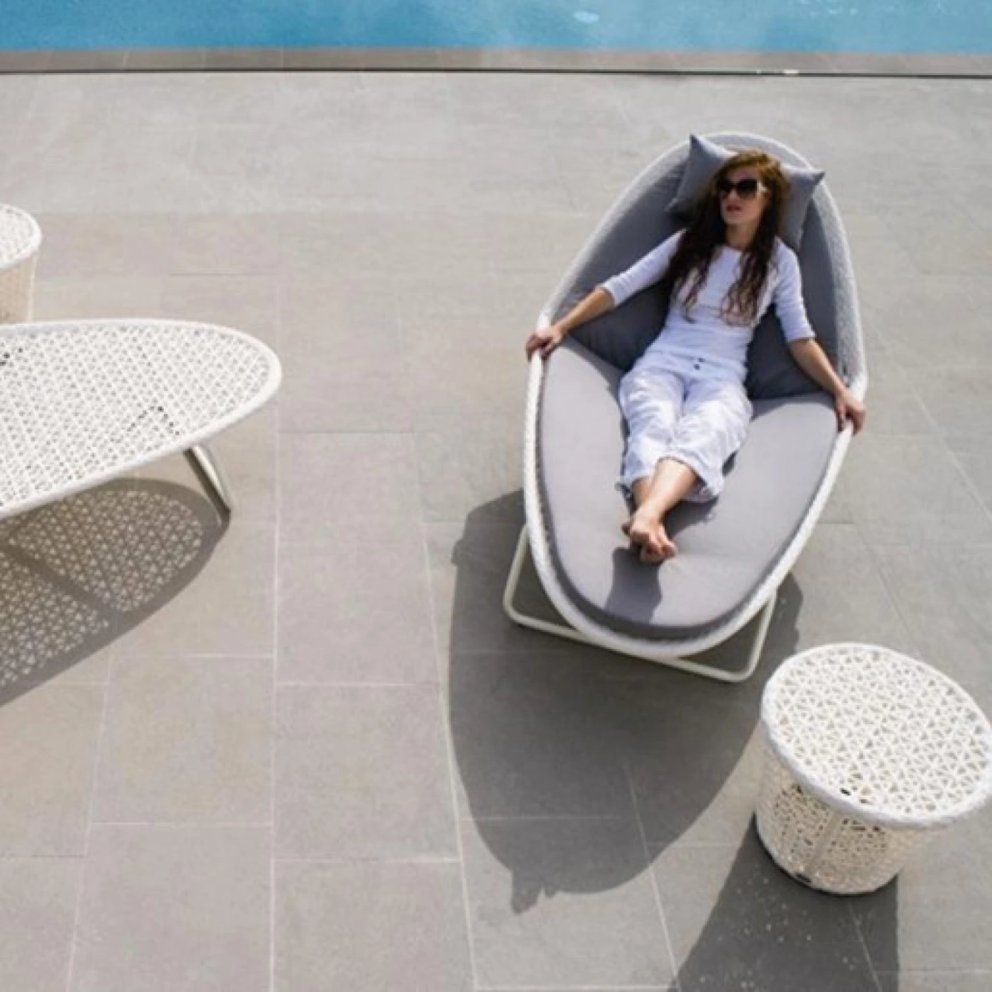 Шезлонг (светло-серый) картинка