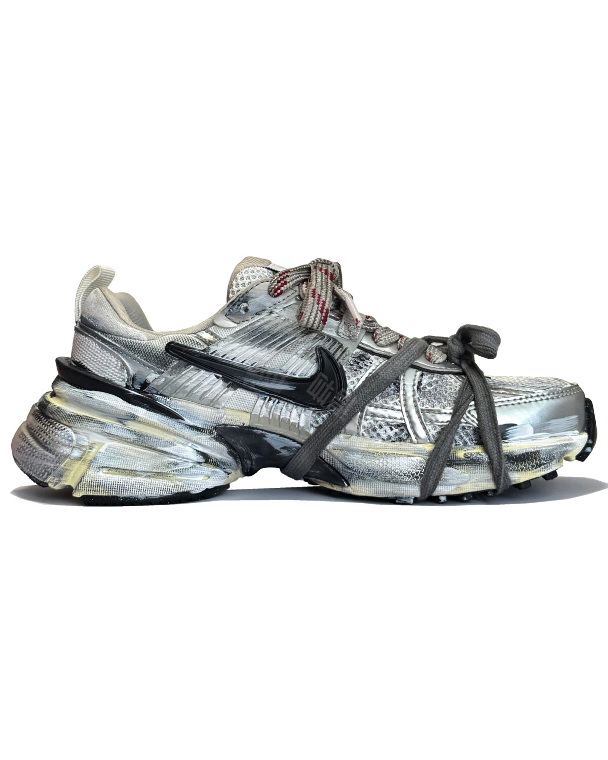 Nike V2K Run унисекс кроссовки серо-белые с амортизацией и противоскользящей подошвой картинка