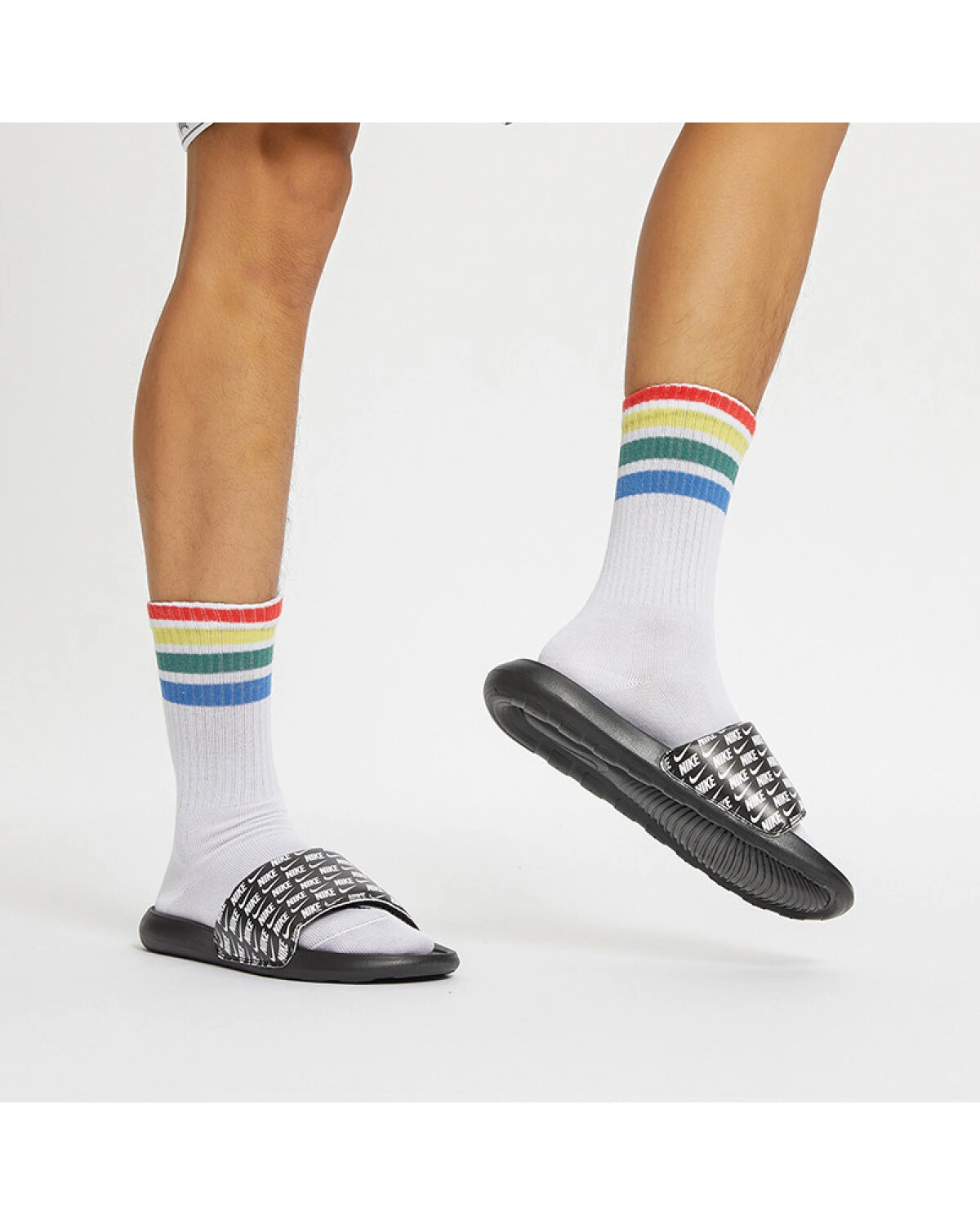 Nike VICTORI ONE SLIDE унисекс слайдеры чёрные с принтом логотипа картинка