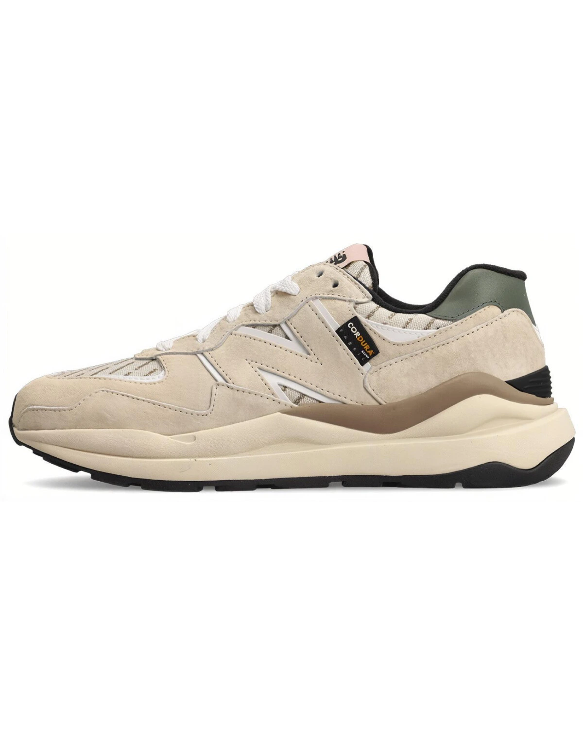 New Balance 5740 унисекс кроссовки из замши и текстиля бежевые картинка