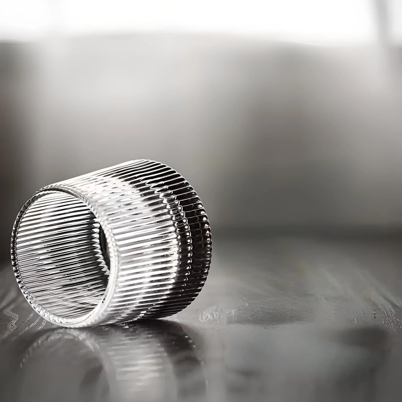 Крутящийся бокал для напитков картинка