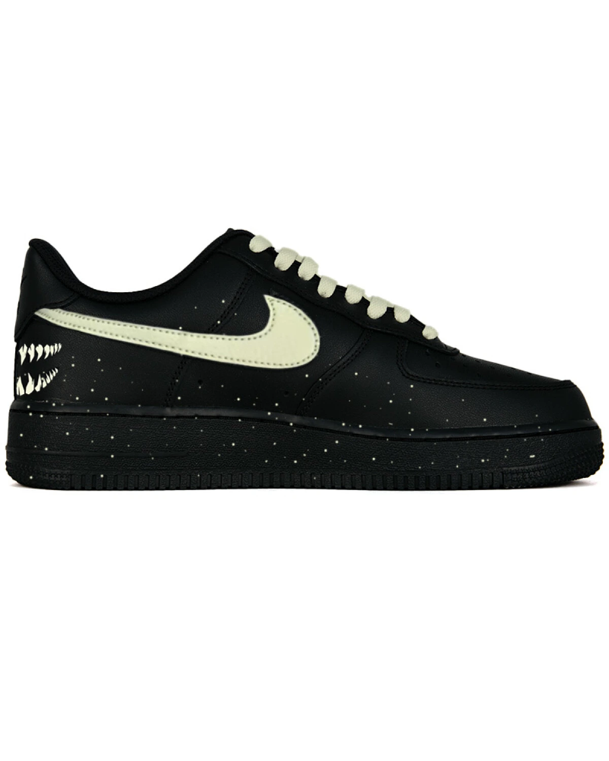 Nike Air Force 1 unisex кроссовки черные с белым логотипом картинка