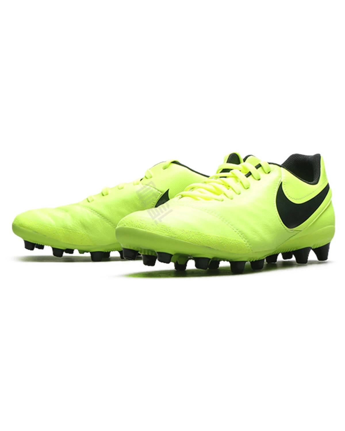 Nike Tiempo Genio 2 мужские футбольные бутсы зелено-черные для AG картинка