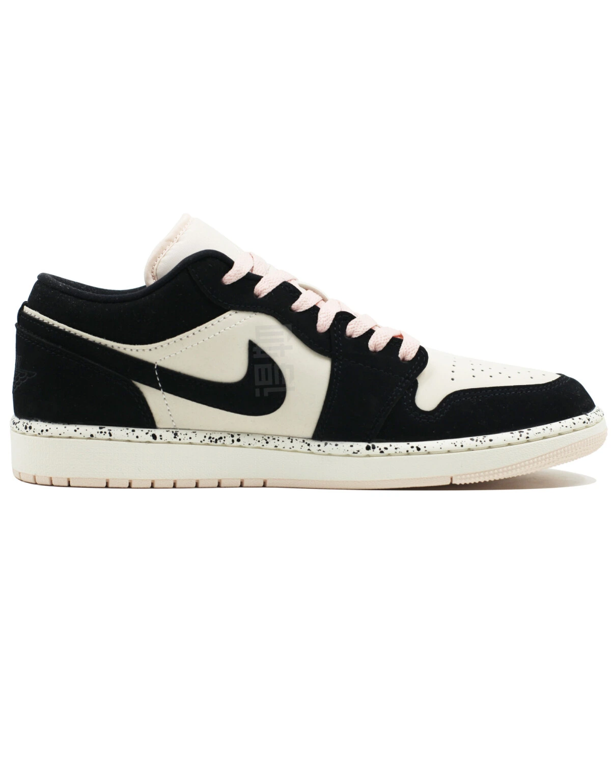 Jordan Air Jordan 1 guava ice унисекс кроссовки черно-белые с амортизацией картинка