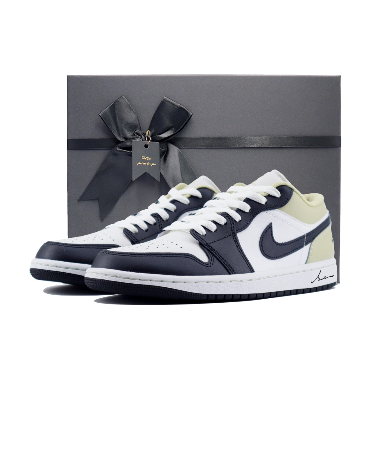 Jordan Air Jordan 1 love unisex кроссовки бело-черные с амортизацией картинка