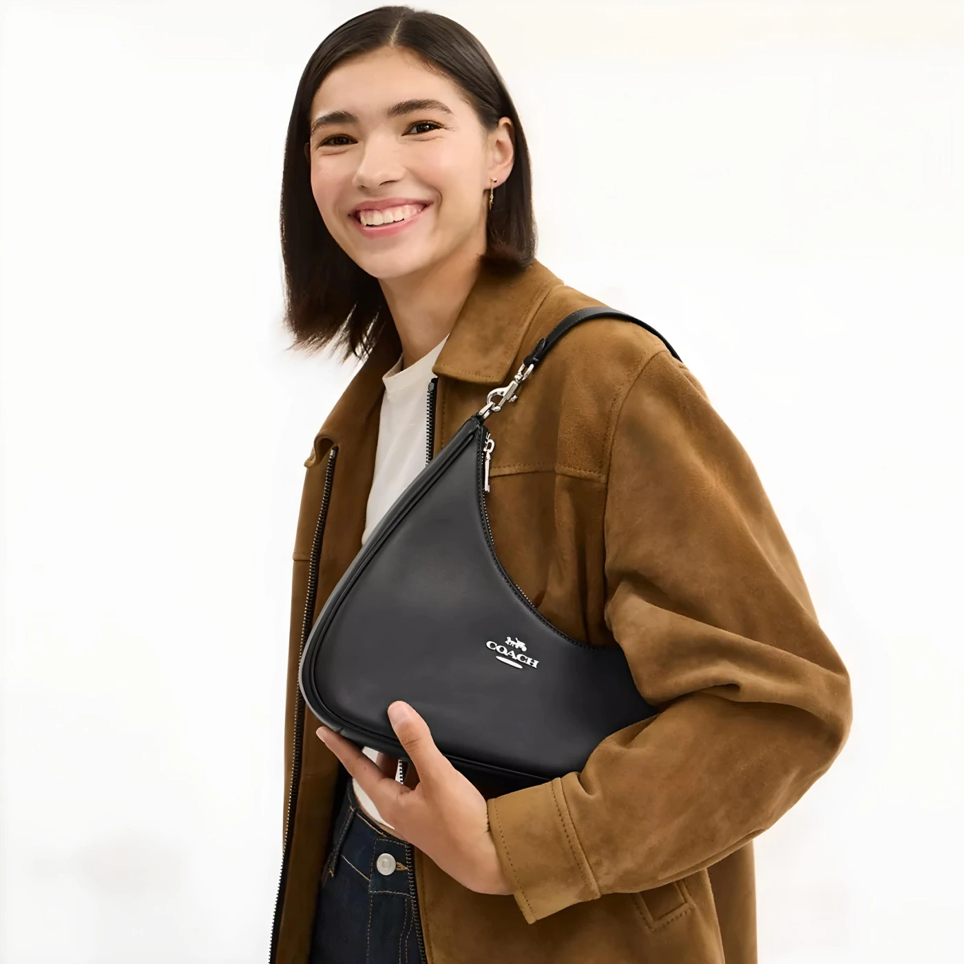 Классическая сумка-мессенджер на одно плечо картинка