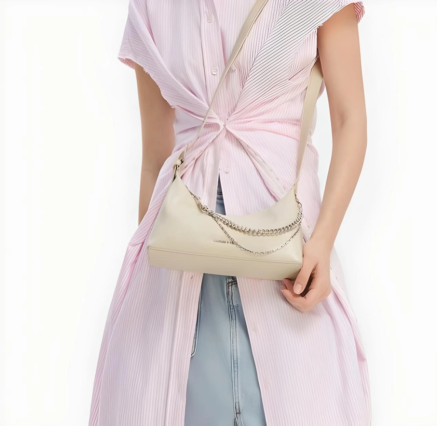 Стильная классическая сумка CHARLES&KEITH картинка