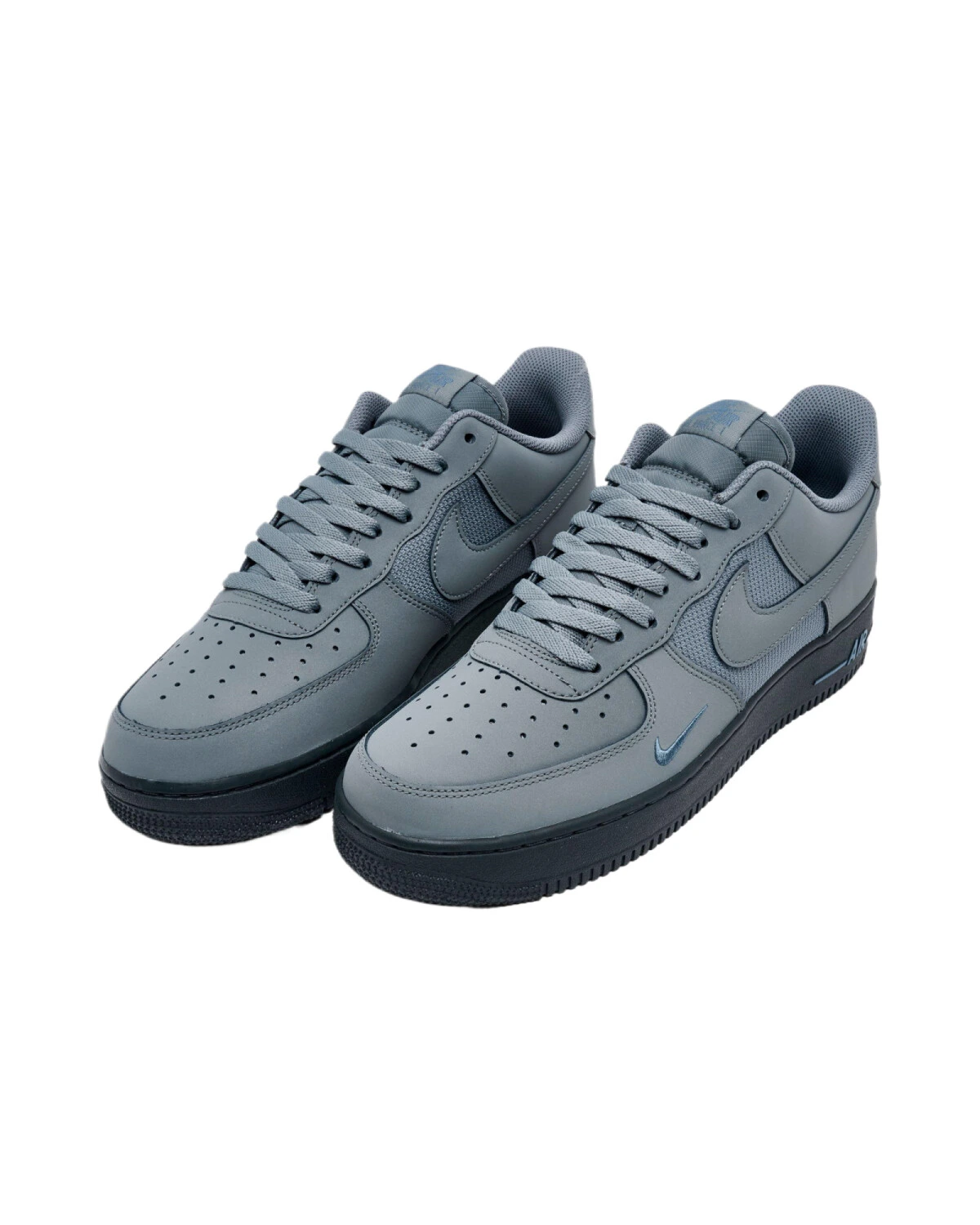 Nike Air Force 1 07 LV8 мужские кеды серо-голубые с шнуровкой картинка