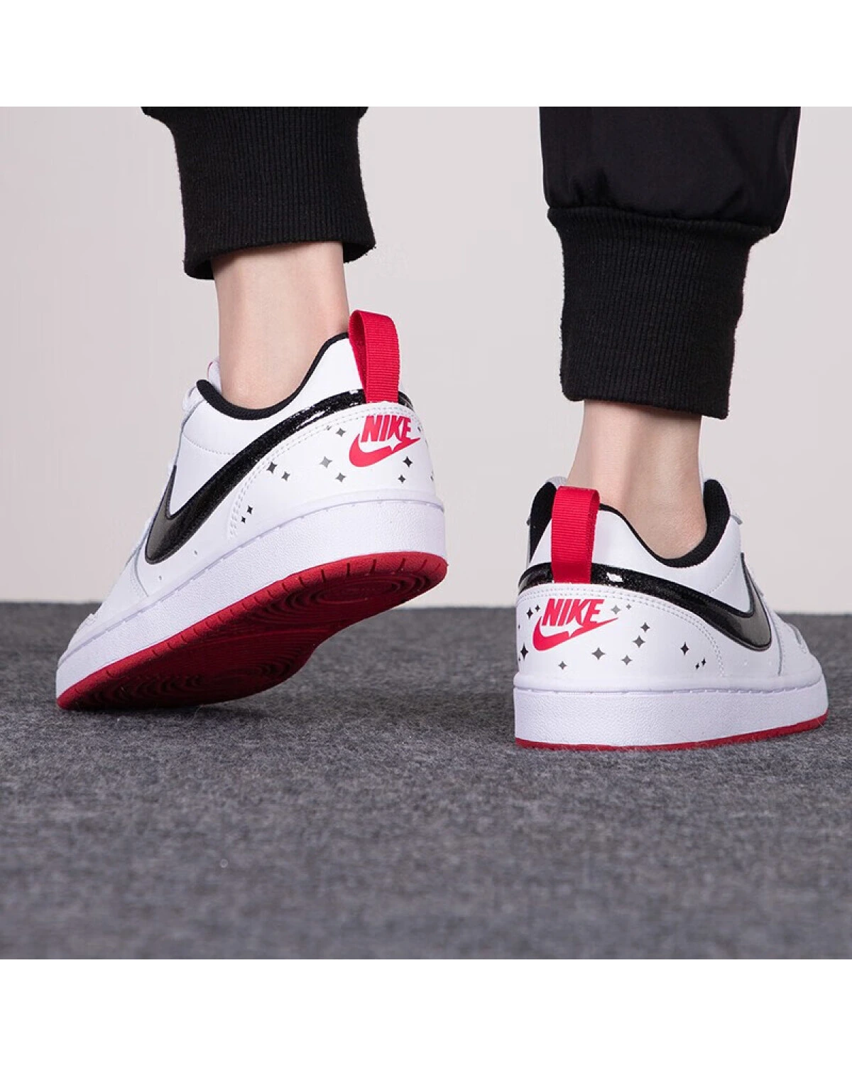 Nike Court Borough Low 2 SE детские кеды бело-красные картинка