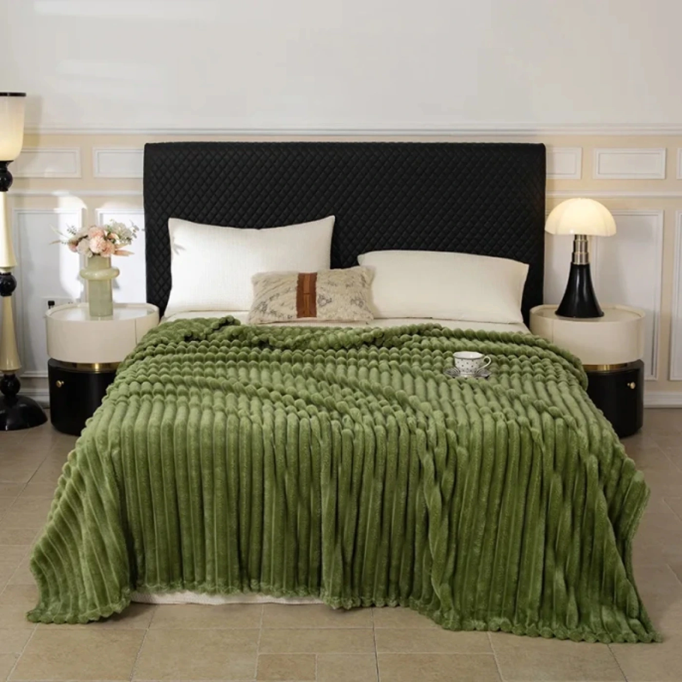 Плюшевый плед однотонный (Темно-зеленый) картинка