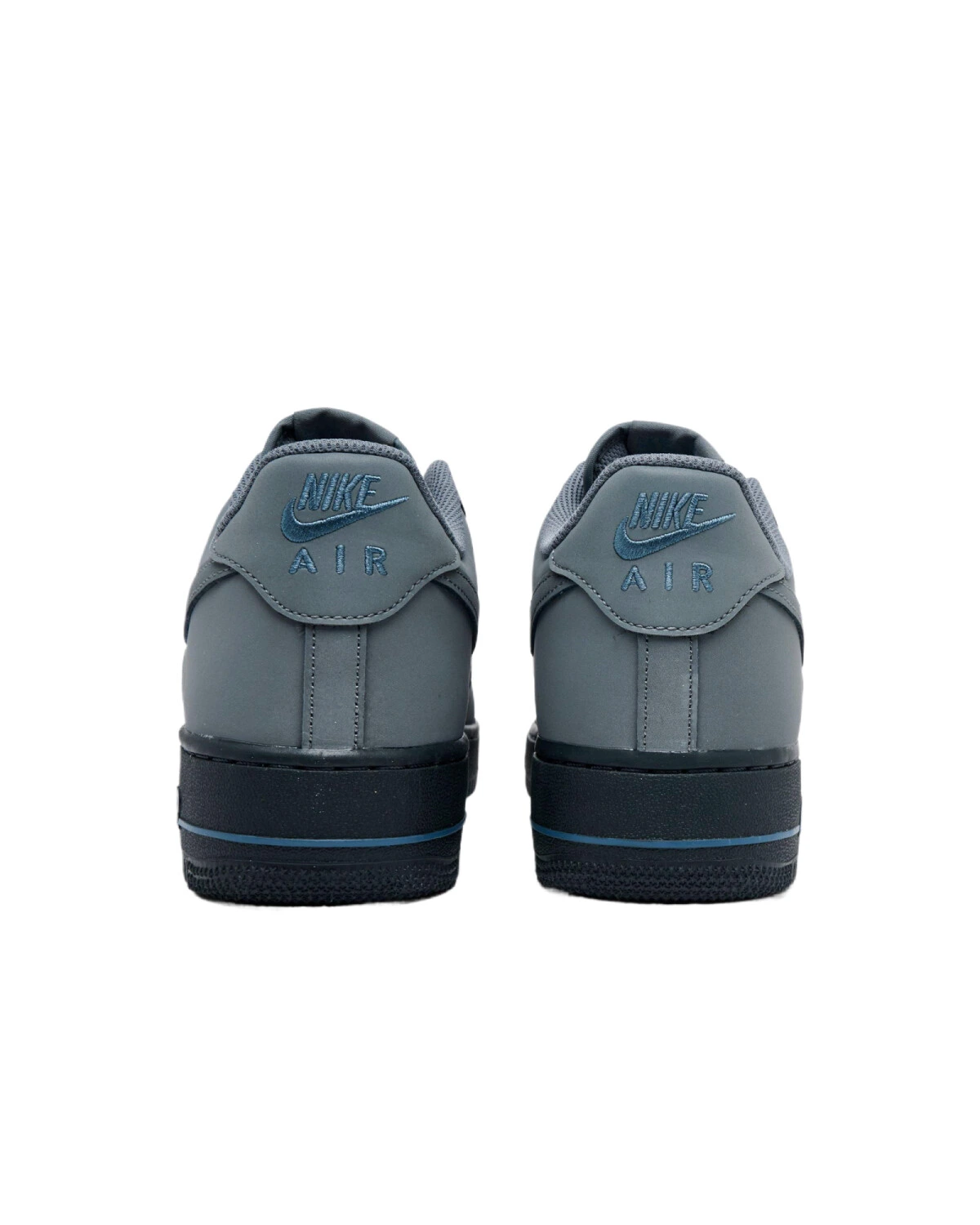 Nike Air Force 1 07 LV8 мужские кеды серо-голубые с шнуровкой картинка