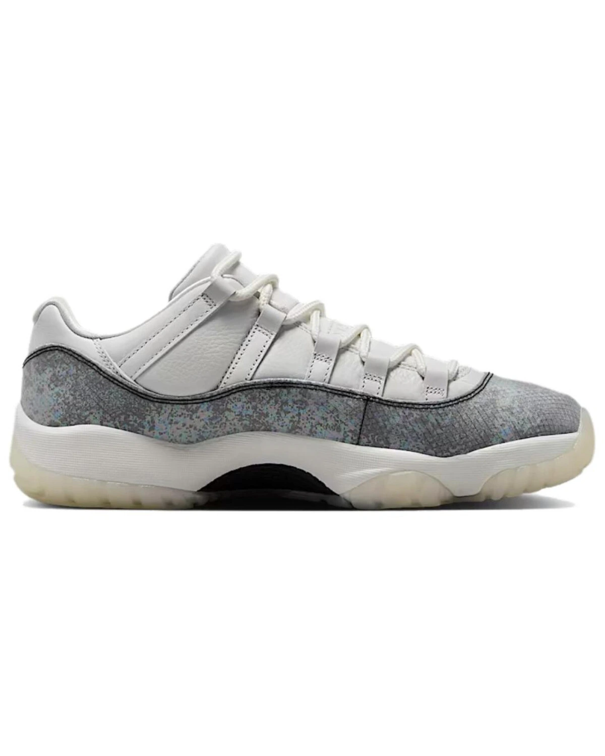Jordan Air Jordan 11 кроссовки белые с фиолетово-черными деталями картинка