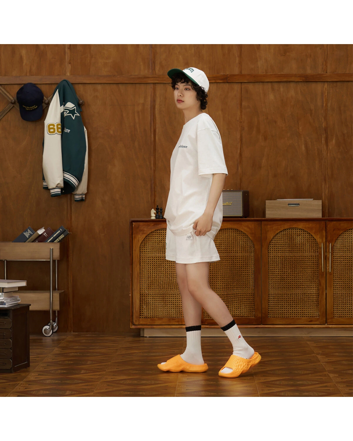 New Balance HUP Comfort Slides унисекс шлепанцы оранжевые картинка