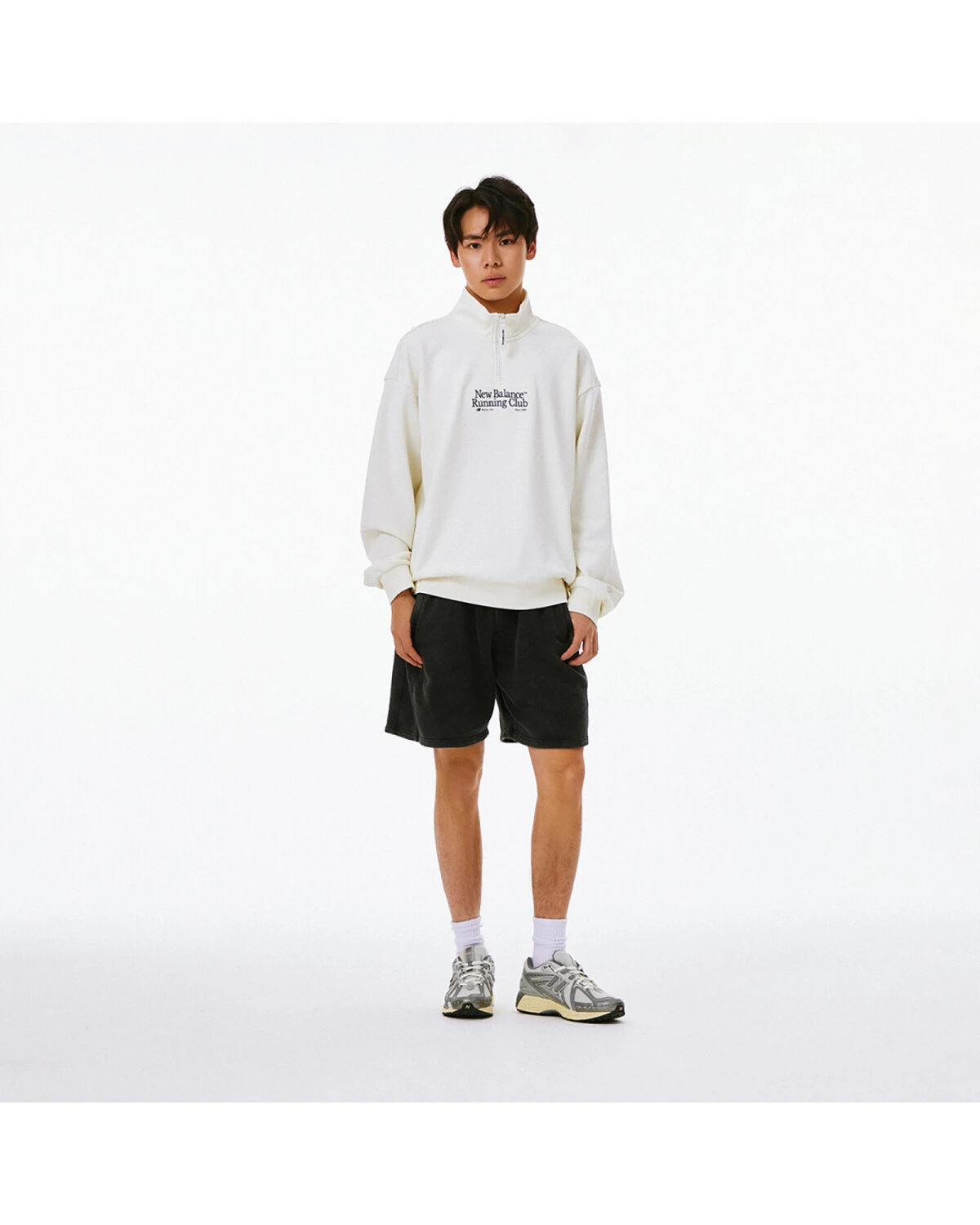New Balance 1906R unisex кроссовки серо-белые из текстиля для повседневной носки картинка