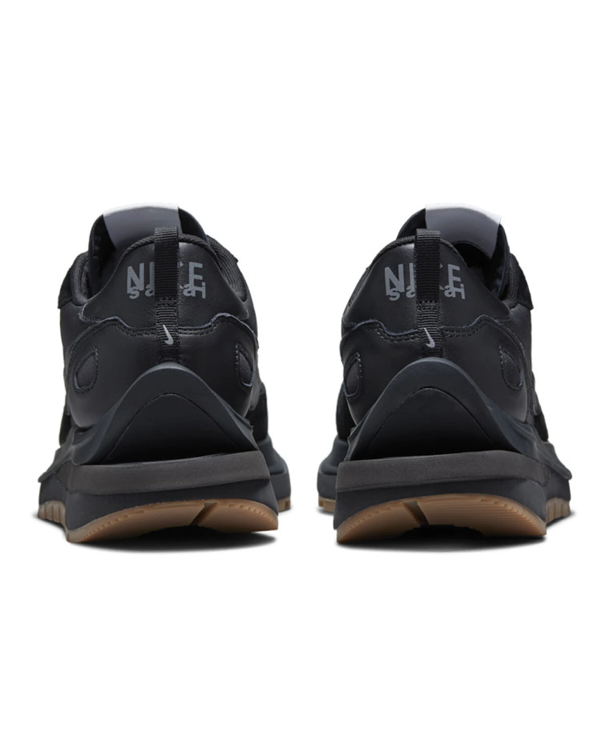 Sacai x Nike VaporWaffle unisex кроссовки черные с резиновой подошвой картинка