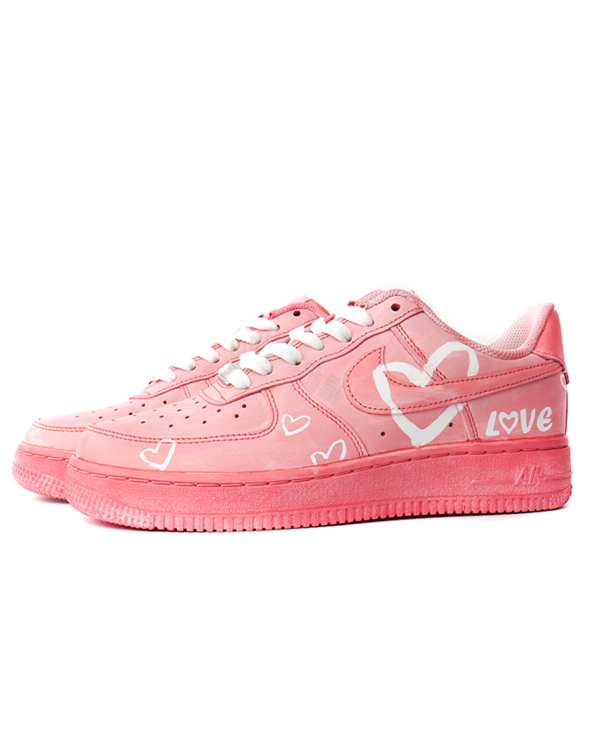 Nike Air Force 1 унисекс кроссовки розово-белые с принтом сердечек картинка