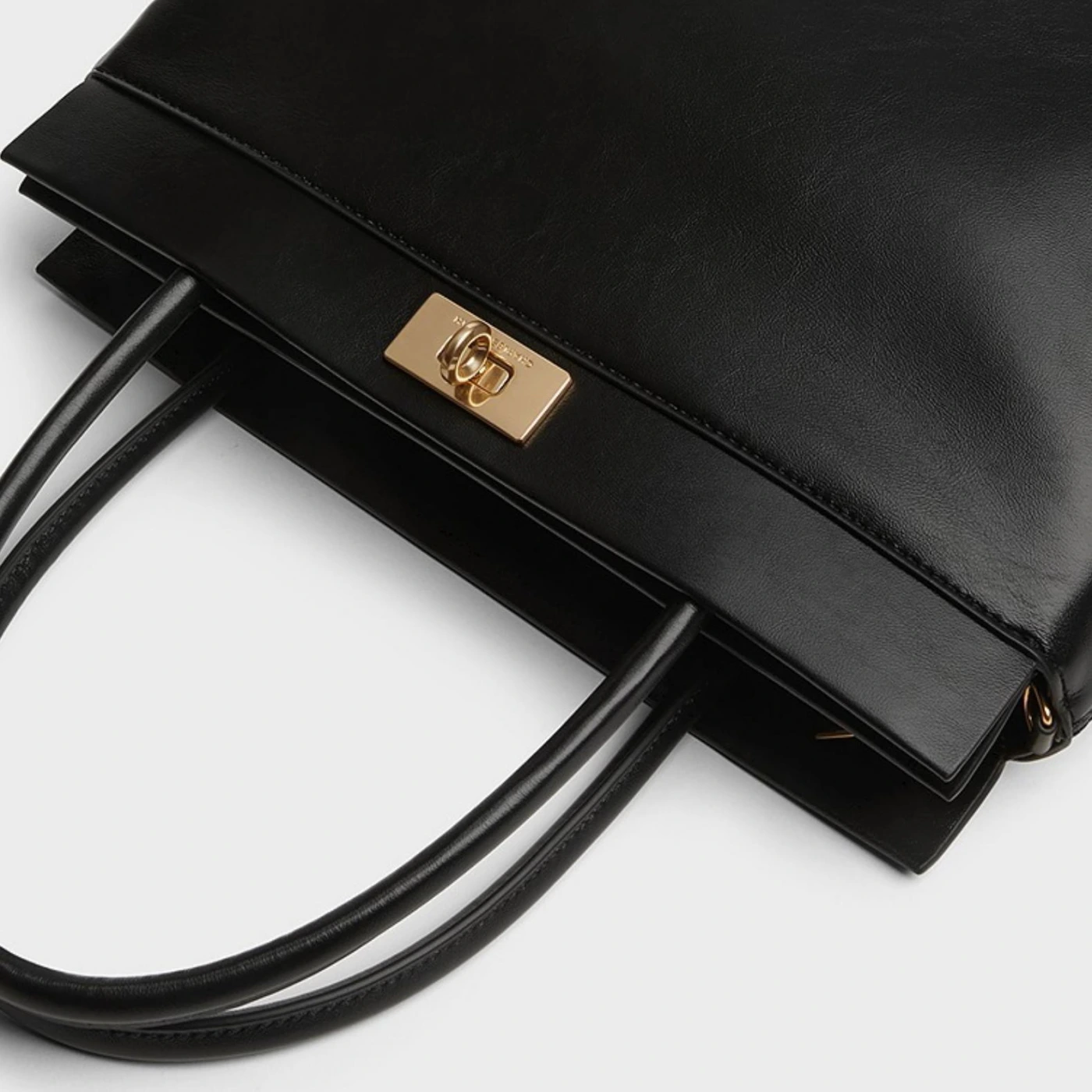 Портативная сумка в ретро стиле CHARLES&KEITH картинка