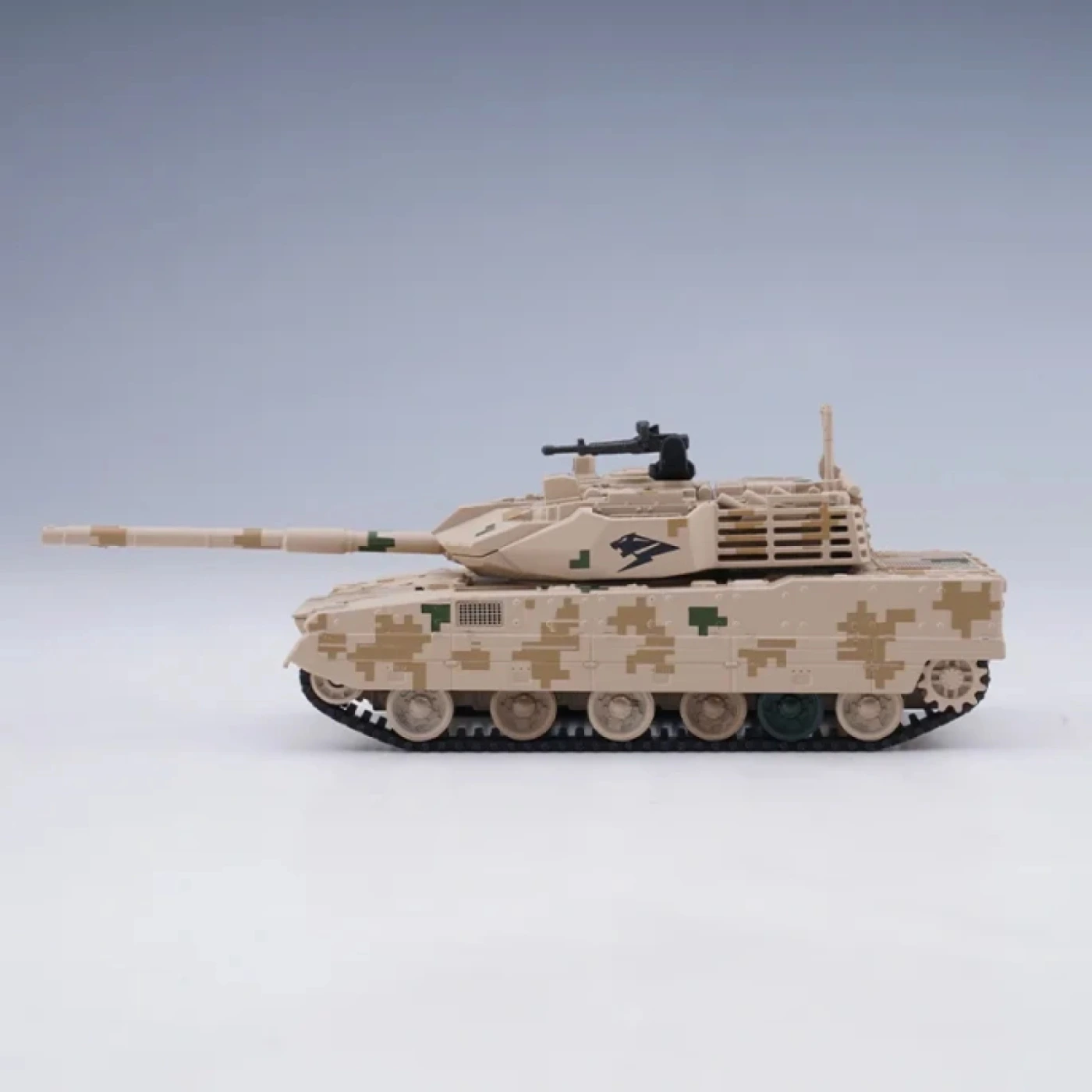 Детский военный танк ZTQ-15 картинка