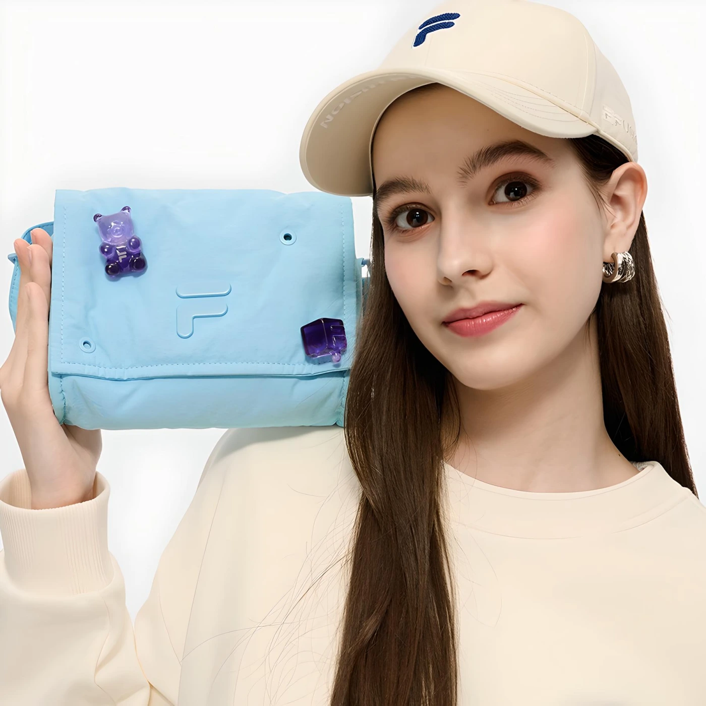 Брендовая стильная женская сумка картинка