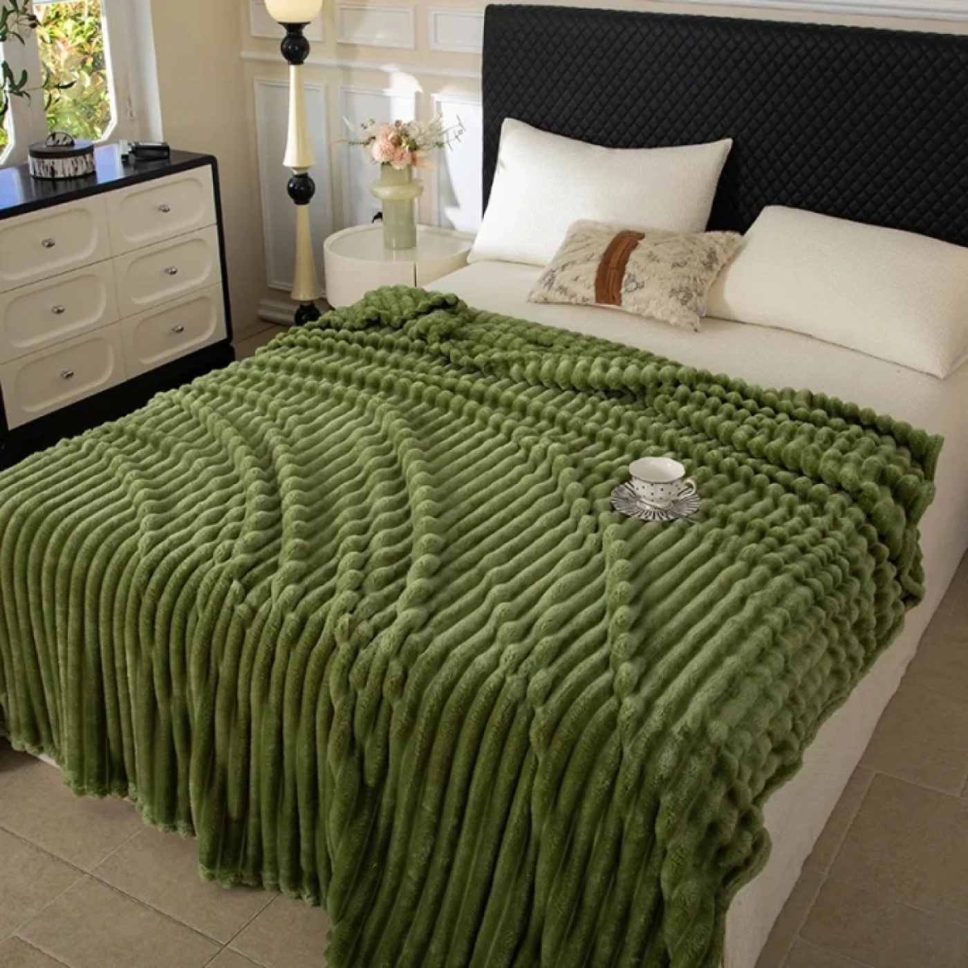 Плюшевый плед однотонный (Темно-зеленый) картинка