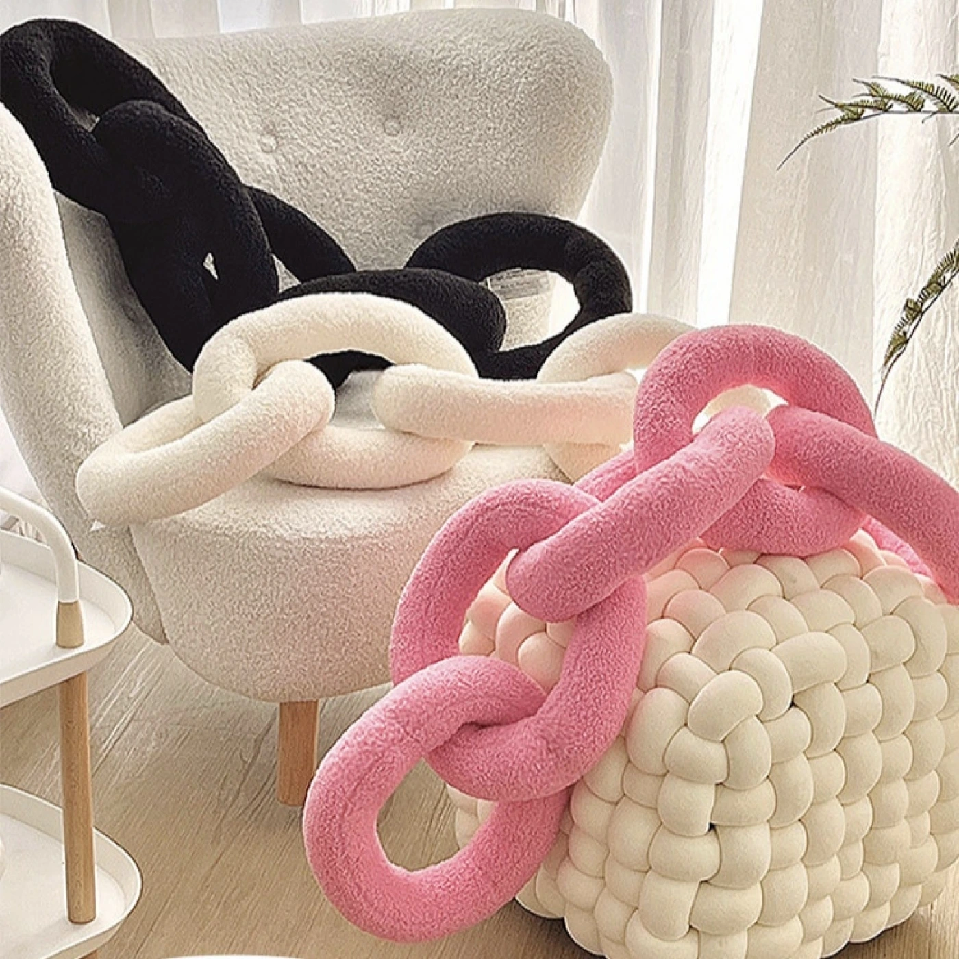 Декоративная подушка-цепь (Белый) картинка