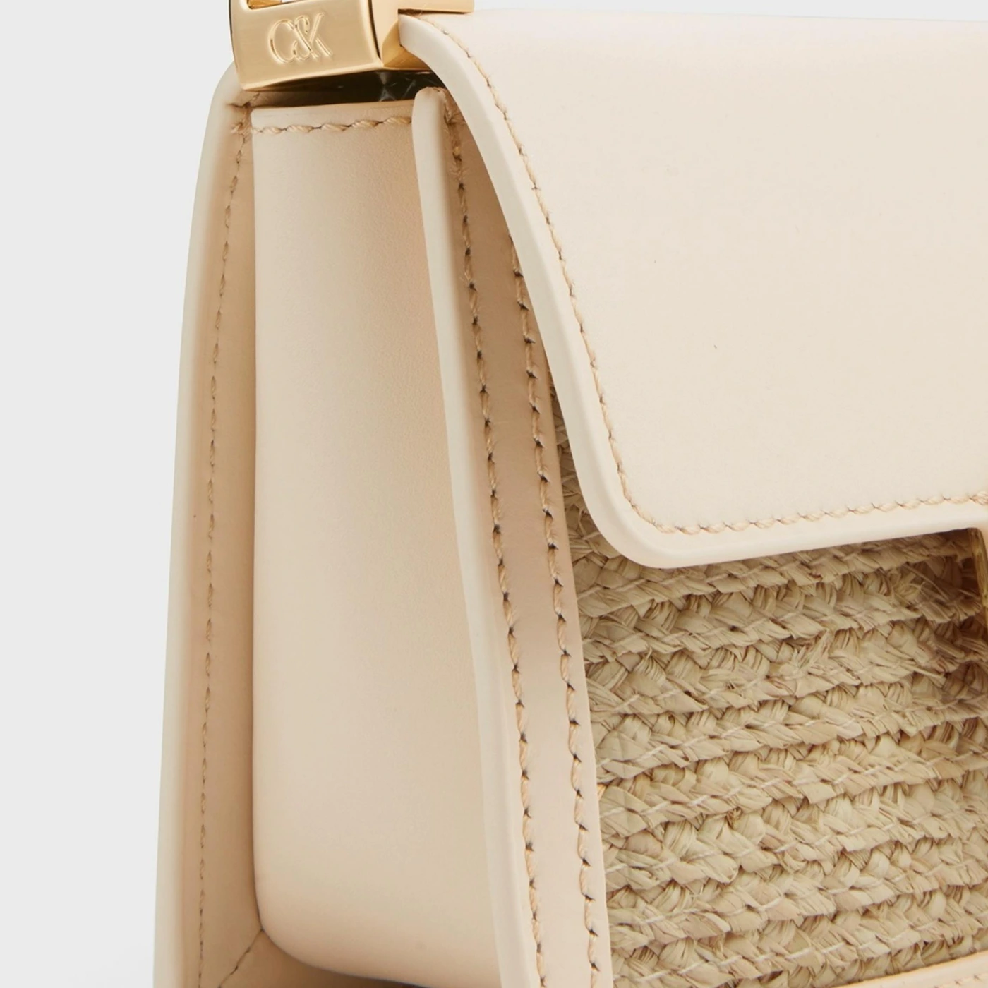 Модная маленькая квадратная сумка CHARLES&KEITH картинка
