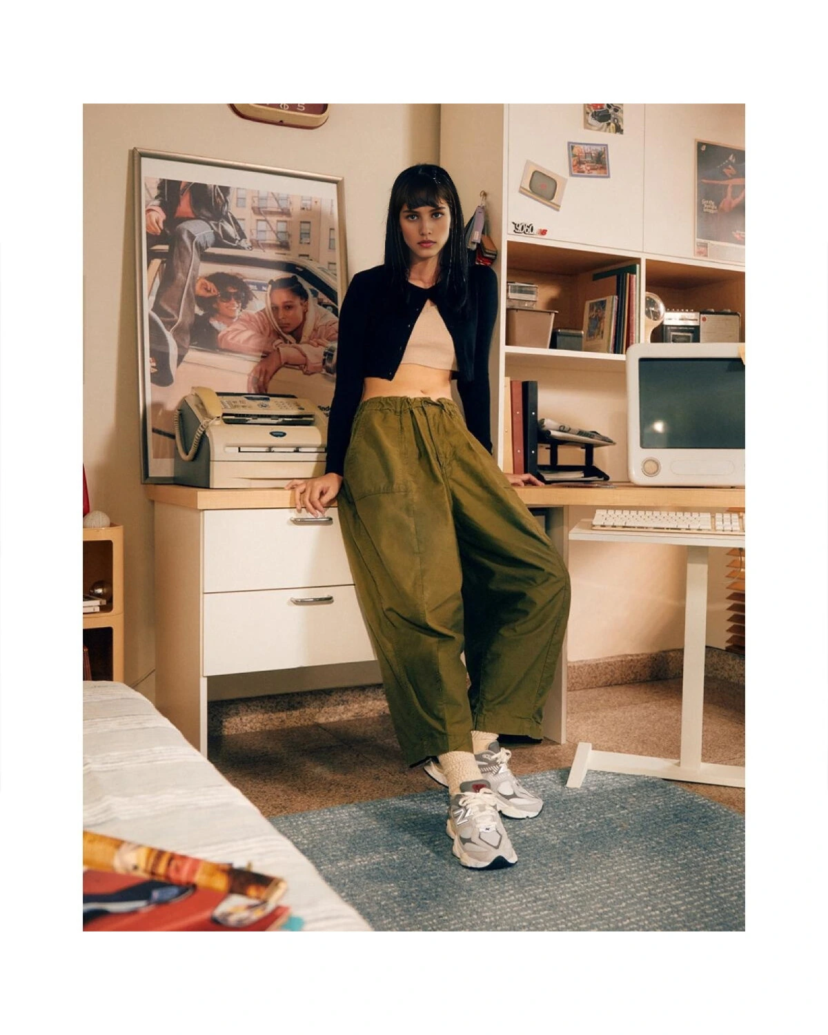 New Balance 9060 унисекс кроссовки из ткани и замши светло-серые с белым картинка