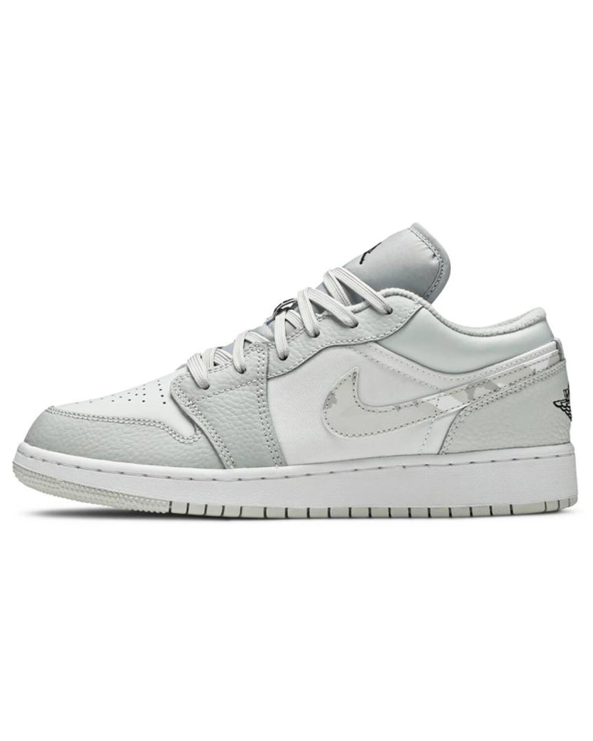 Jordan Air Jordan 1 Low SE детские кроссовки белый камуфляж с шнуровкой картинка
