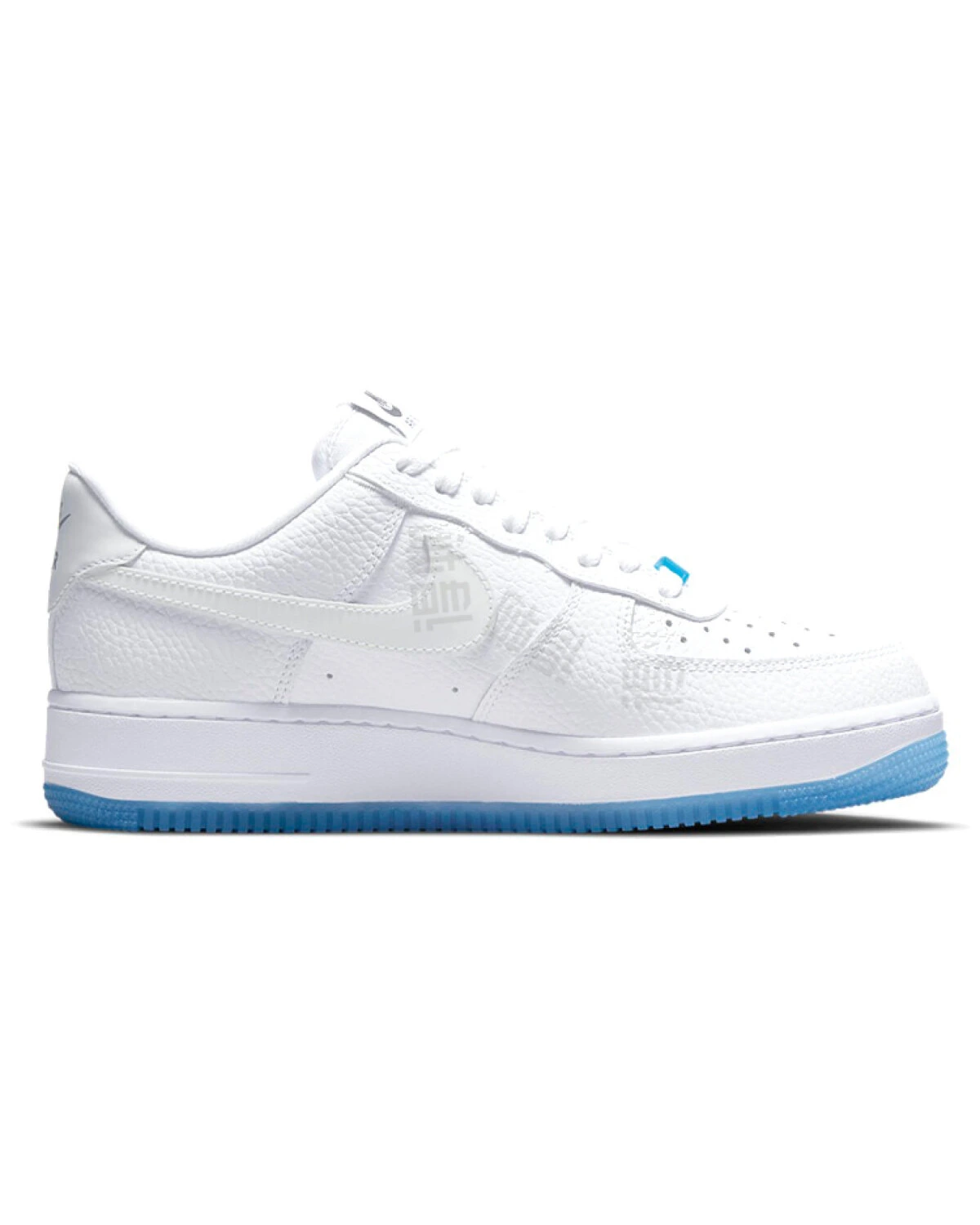 Nike Air Force 1 07 LX UV женские кроссовки белые с голубым картинка