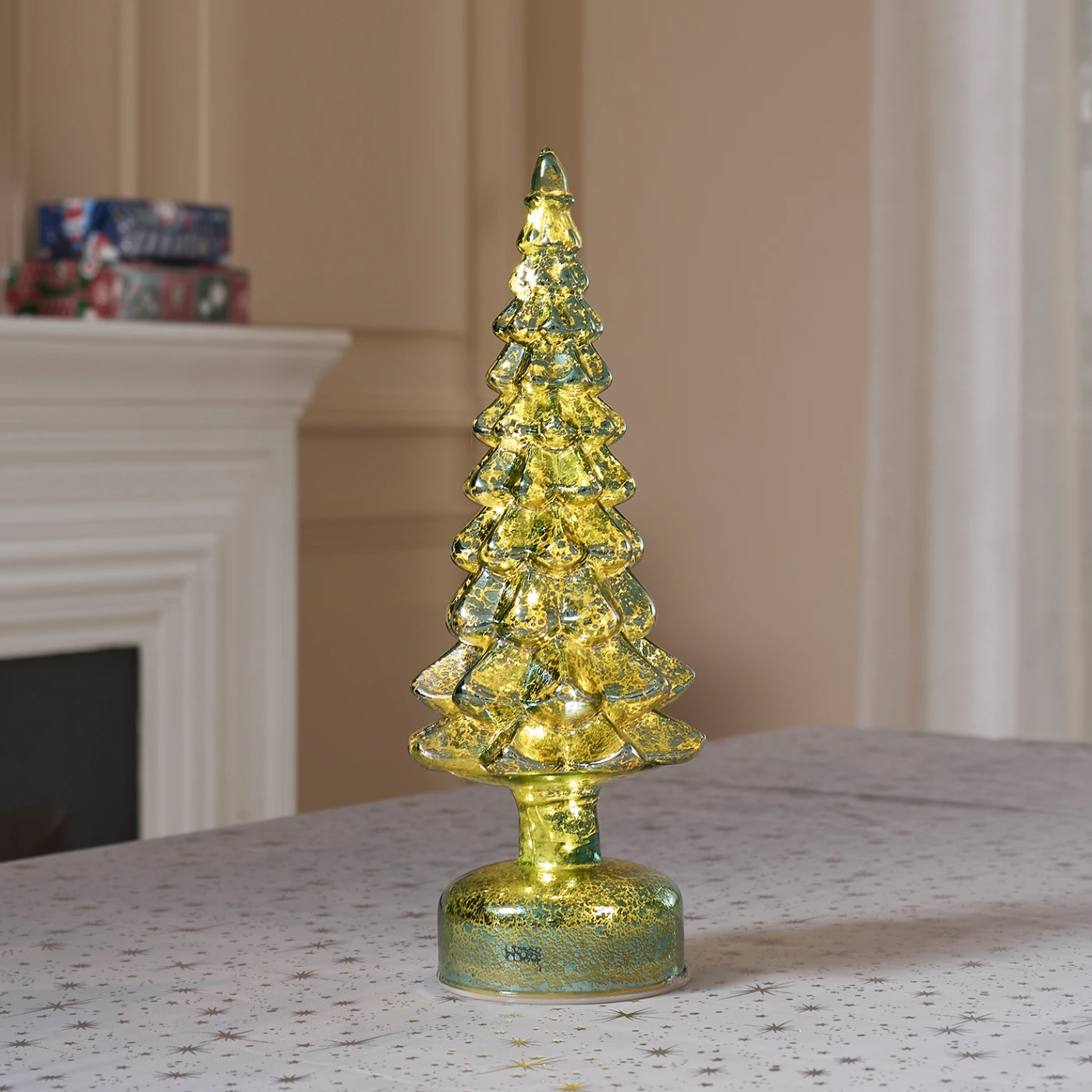 Светящаяся новогодняя ёлка из стекла картинка